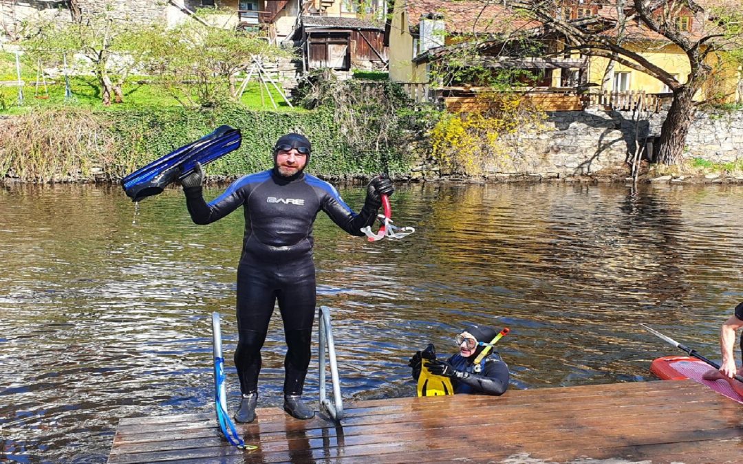 Mezinárodní veřejný závod v ploutvovém plavání K. hastrman